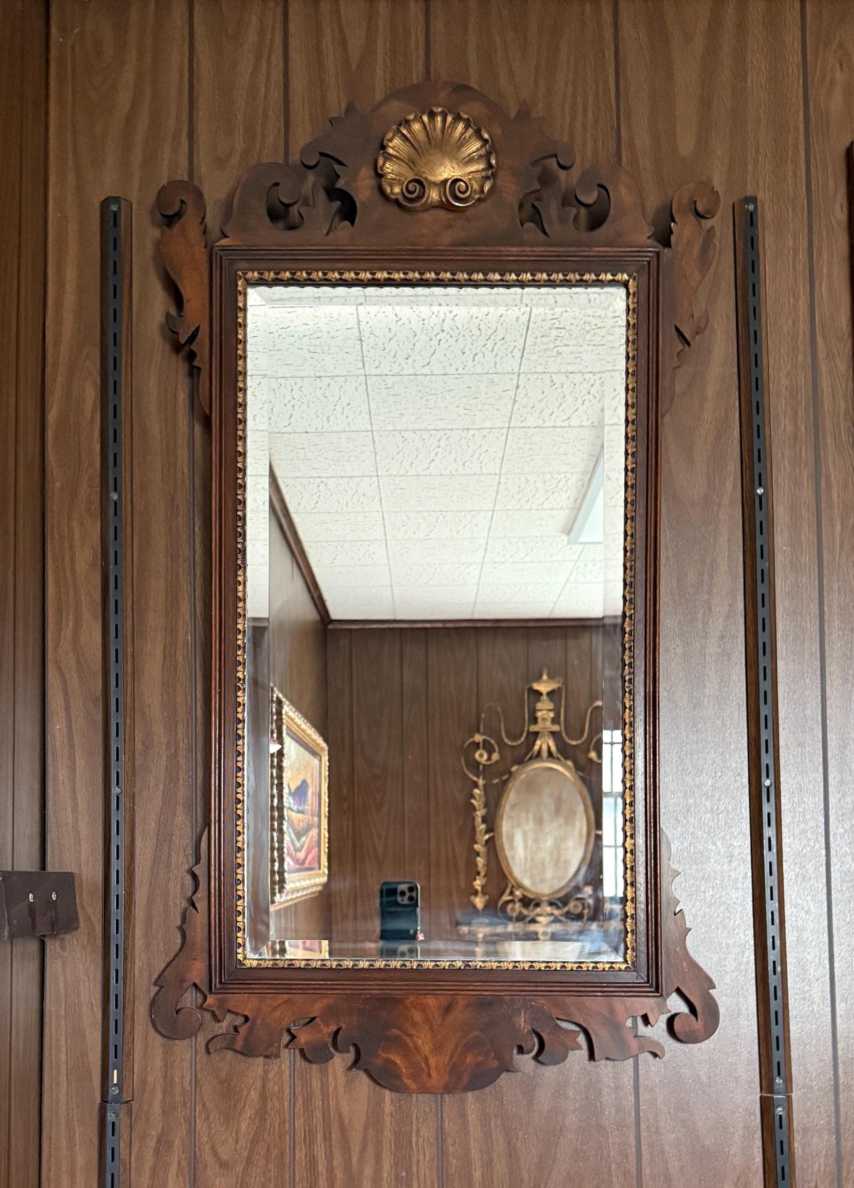 Vintage Henkel Harris Mahogany Wall Mirror, Federal Style Shell Carved Crest, Gold Beaded Trim, American Classic Elegance Home Decoration