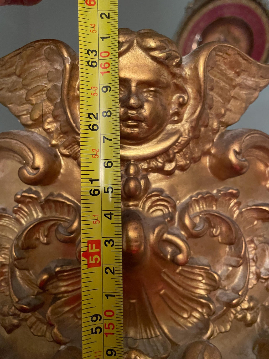 Victorian Wood Gilded Glass Display Cabinet Curved Glass Antique Showcase Shelves Gold Trimmed Curio Cherub Home Decor Elegant Accent Piece