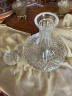 Cut Crystal Glass Decanter Stopper Lid Vintage Elegant Barware Heavy Clear Carafe Home Display Centerpiece Collectible Tableware Chic