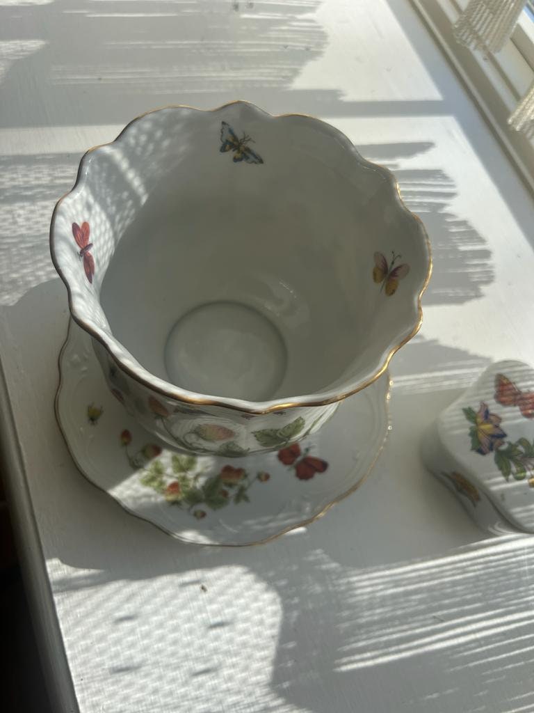 Vintage Prestige Porcelain Strawberry Butterfly Motif Cachepot Dish Box Trio Decorative White Gold Trim Floral Insect Garden Inspired