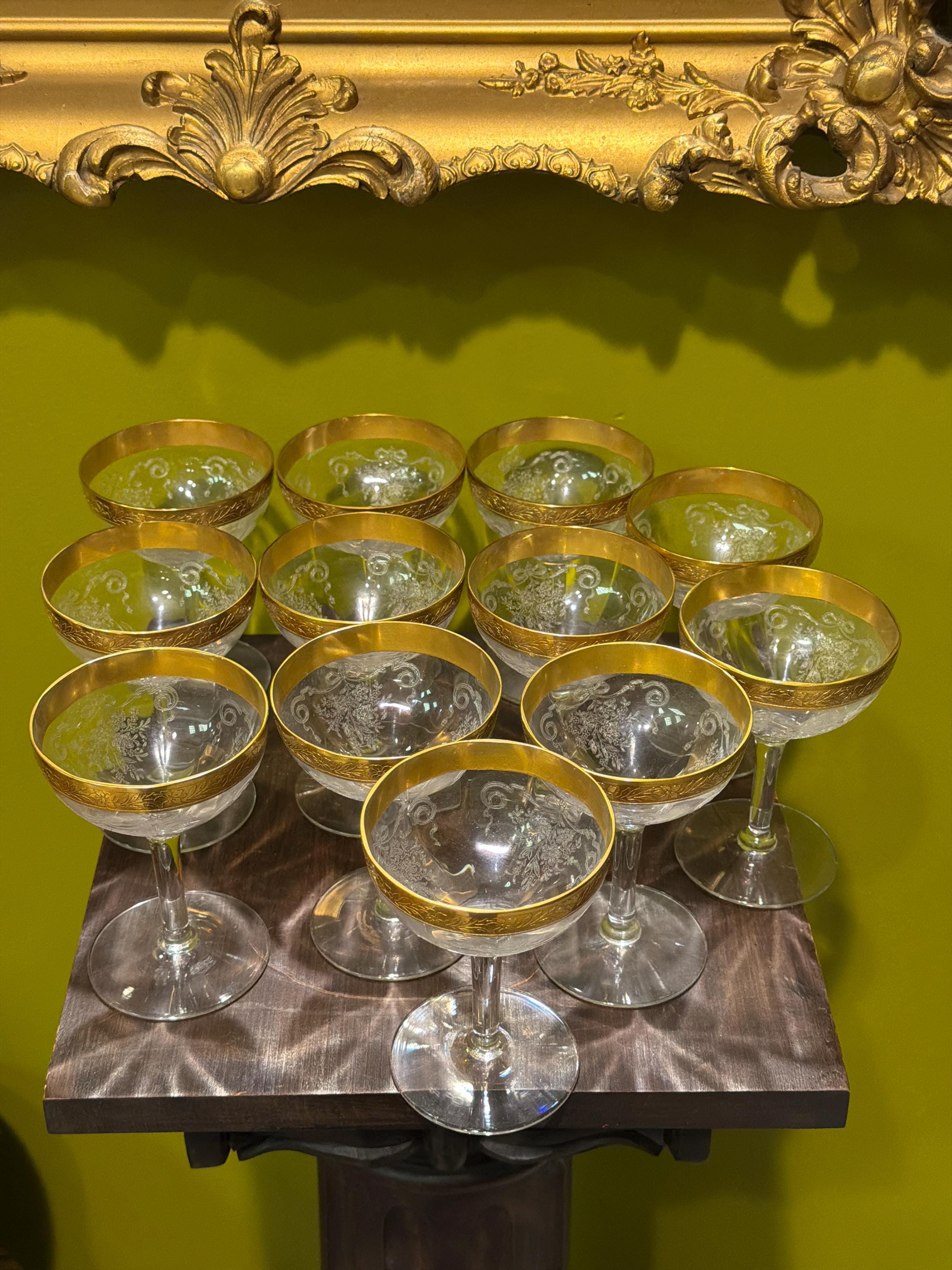Vintage Gold Rim Etched Floral Champagne Coupe Glasses (Set of 12)