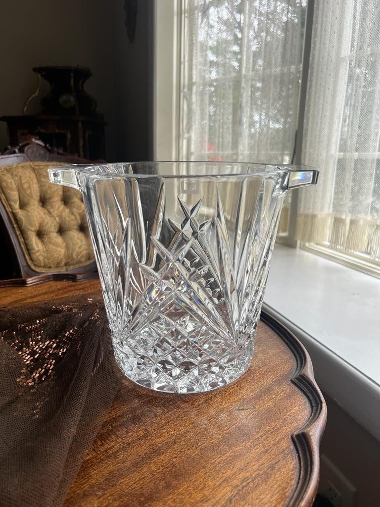 Vintage Cut Crystal Ice Bucket Elegant Starburst Design Heavy Clear Glass Handles Barware Centerpiece Gift Idea Display Timeless Charm