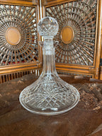 Cut Crystal Glass Decanter Stopper Lid Vintage Elegant Barware Heavy Clear Carafe Home Display Centerpiece Collectible Tableware Chic