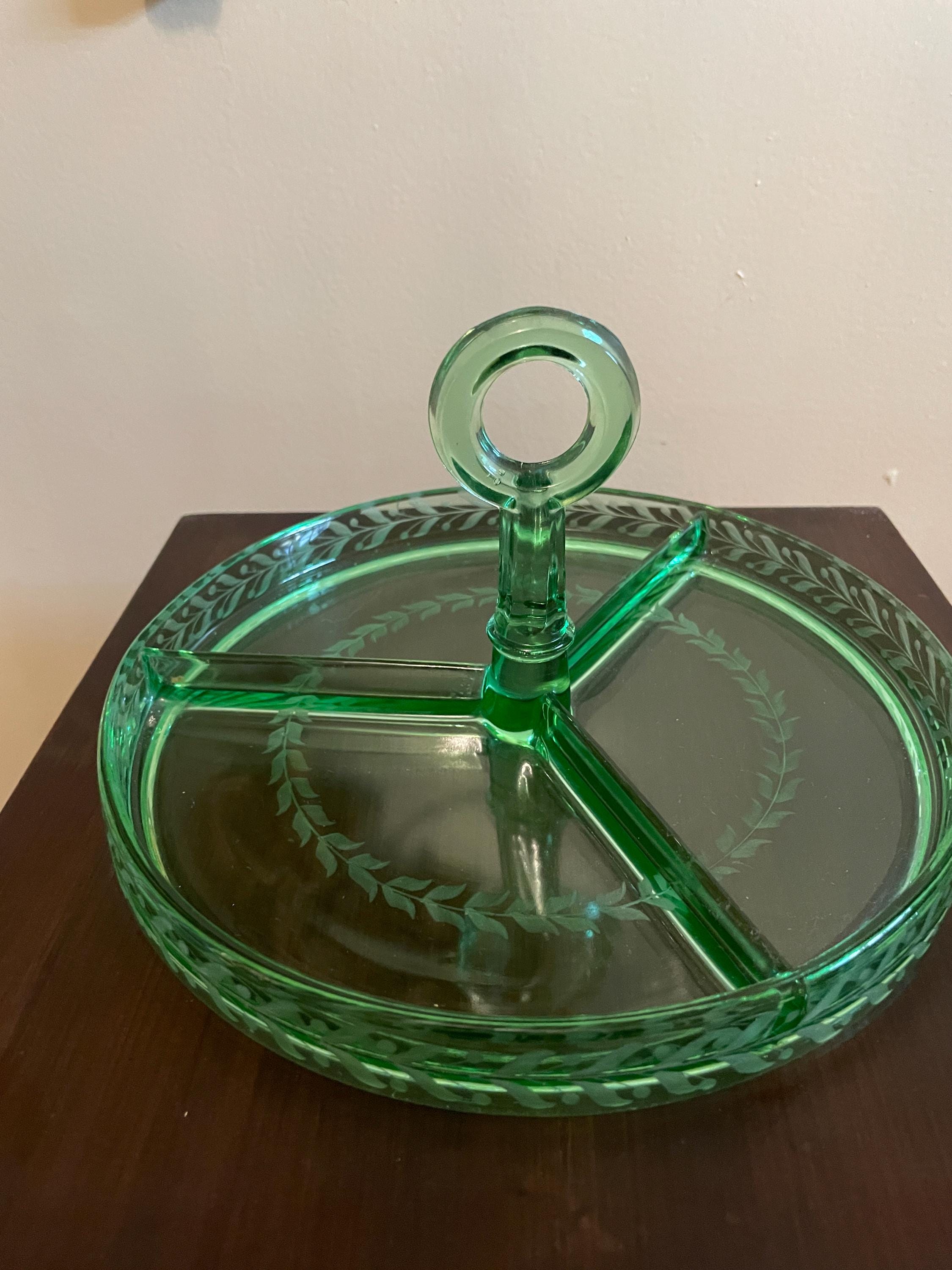 Vintage Green Glass Divided Serving Tray Elegant Round Centerpiece Handle Design Etched Laurel Pattern Entertaining Tableware Serving Dish