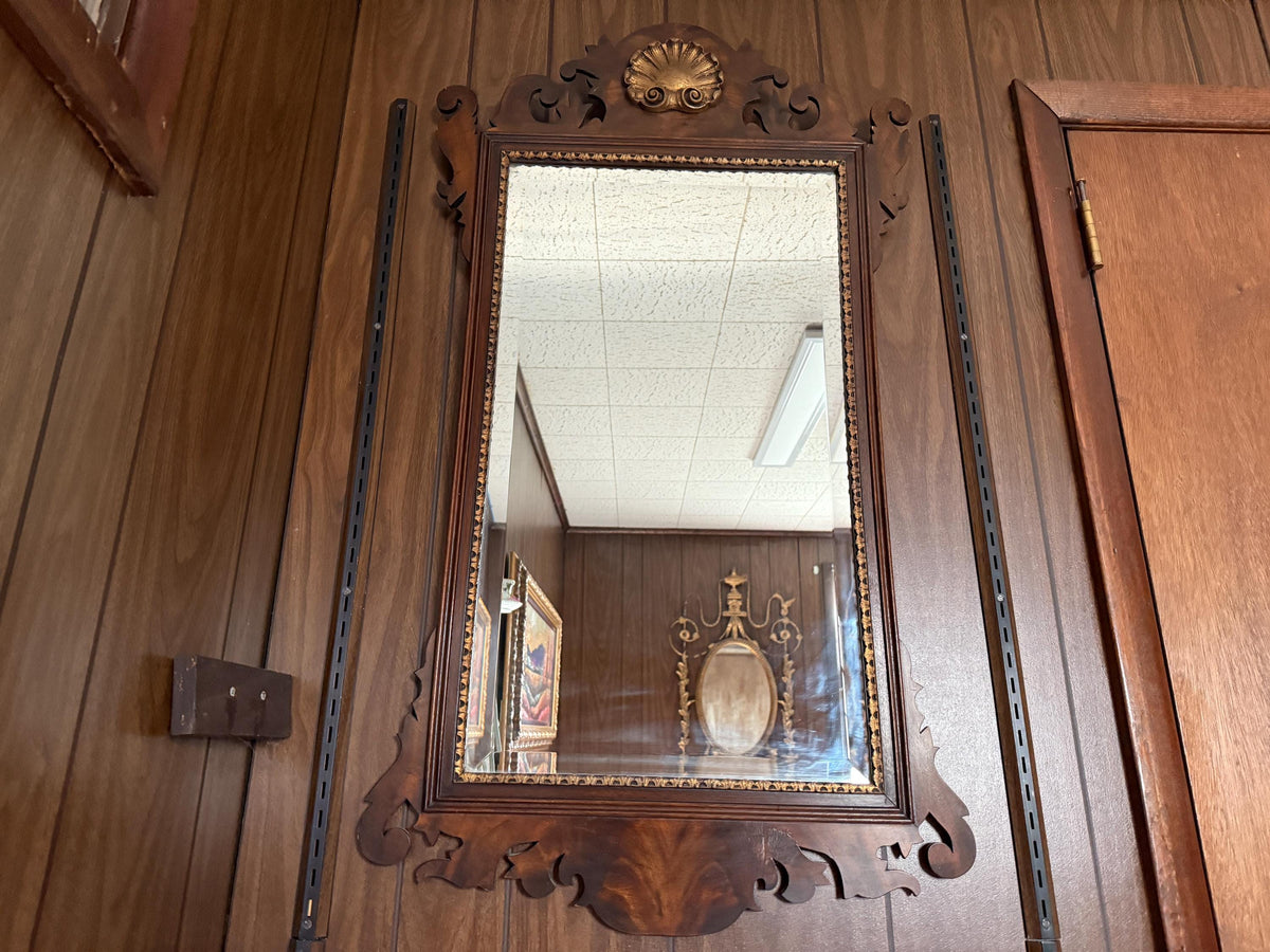 Vintage Henkel Harris Mahogany Wall Mirror, Federal Style Shell Carved Crest, Gold Beaded Trim, American Classic Elegance Home Decoration