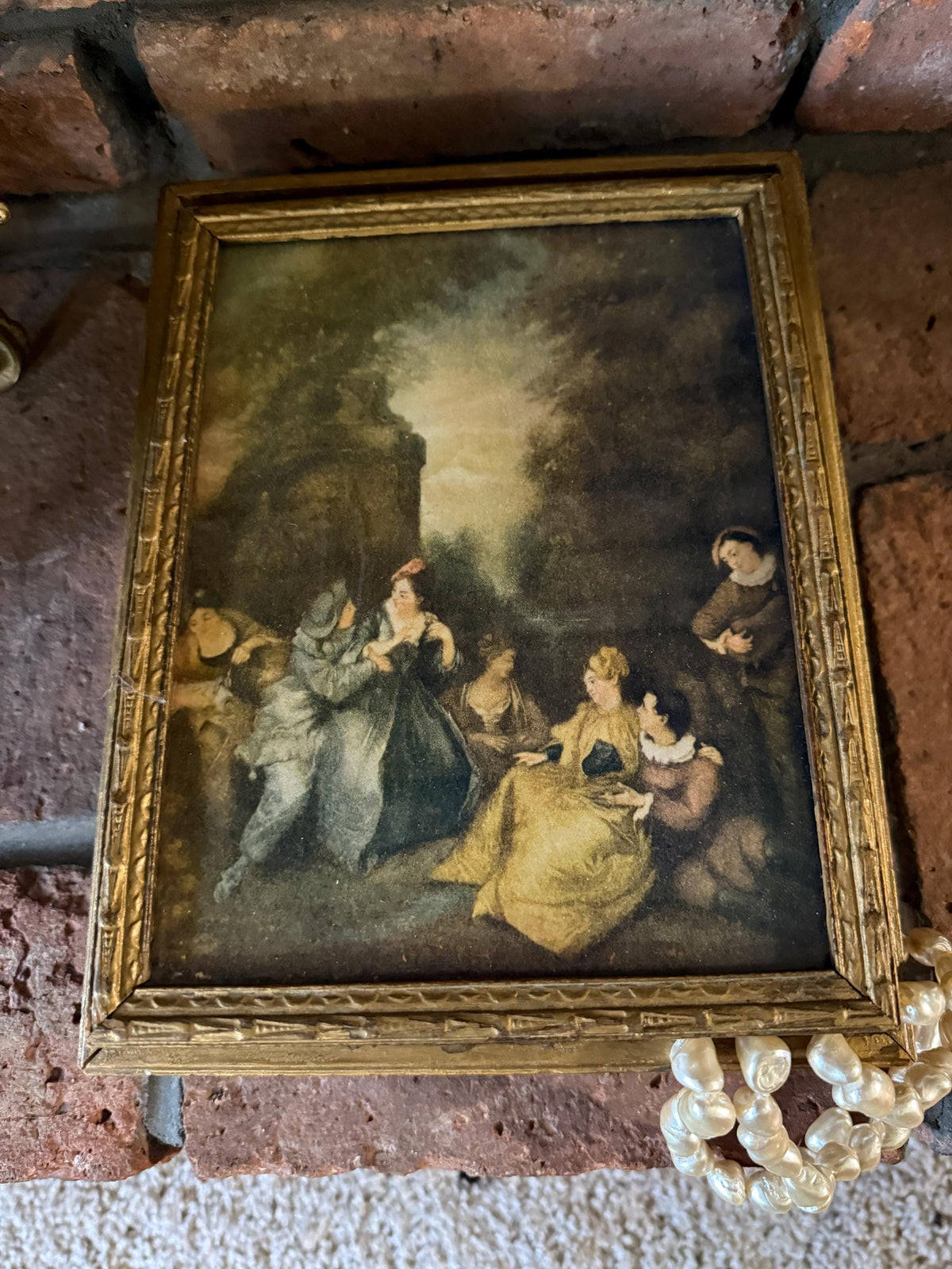 Vintage Italian Florentine Gold Gilt Jewelry Box with Mirror and Romantic Rococo Courting Scene – Made in Italy Trinket Storage Keepsake Box