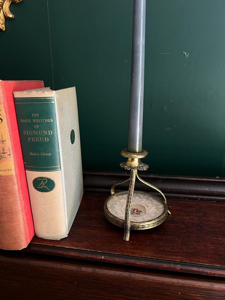 Vintage Brass Candle Holder Romantic Taper Stick Lace Base Gilded Baroque Metal Floral French Style Shabby Chic Victorian Decoration Elegant