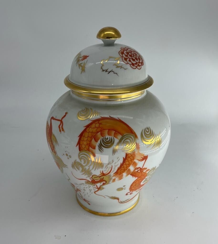 Vintage Asian Dragon Motif Porcelain Ginger Jar Lidded Decorative Oriental Ceramic Home Decoration Red Gold Chinese Style Collectible Art