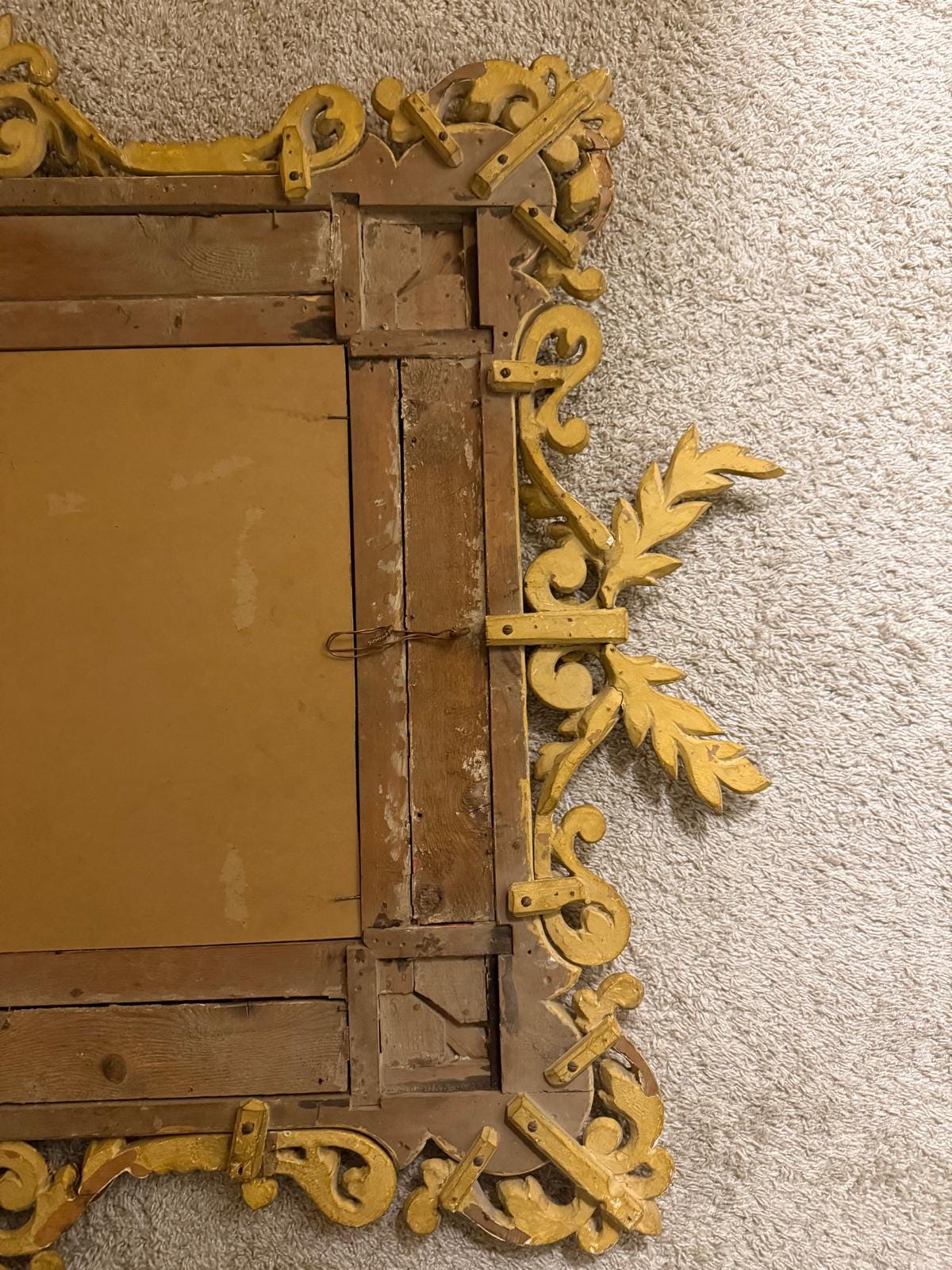 Old Vintage 1940s Baroque Style Gilt Mirror Ornate Gold Frame Luxurious French Wall Mirror Rococo Gold Carved Wood Large Decorative Mirror