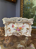 Romantic Rococo Porcelain Inkstand Pastoral Scene Gold Trimmed Antique Desk Decoration Floral Detail Hand Painted Desktop Collectible