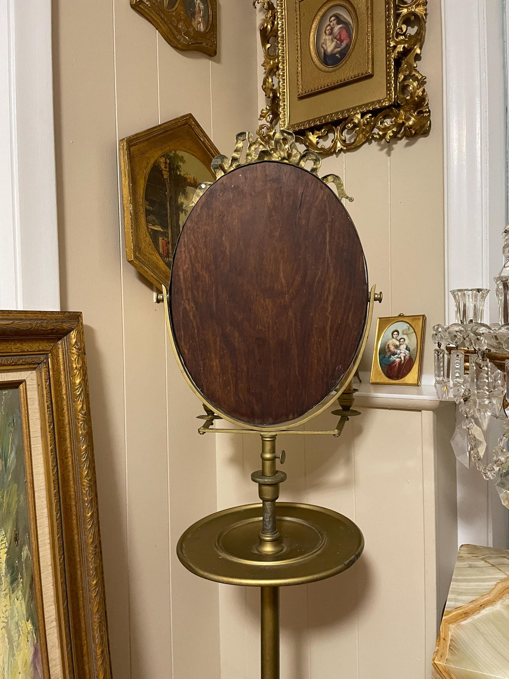Antique Brass Standing Vanity Mirror Electric Candelabra Floor Lamp Victorian Boudoir Light Fixture Oval Mirror Candle Holder Light Decor