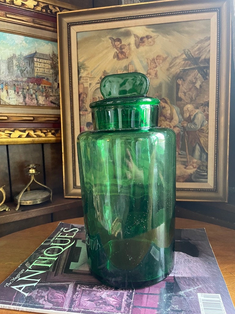 Antique Green Glass Water Bottle With Lid.10"5"