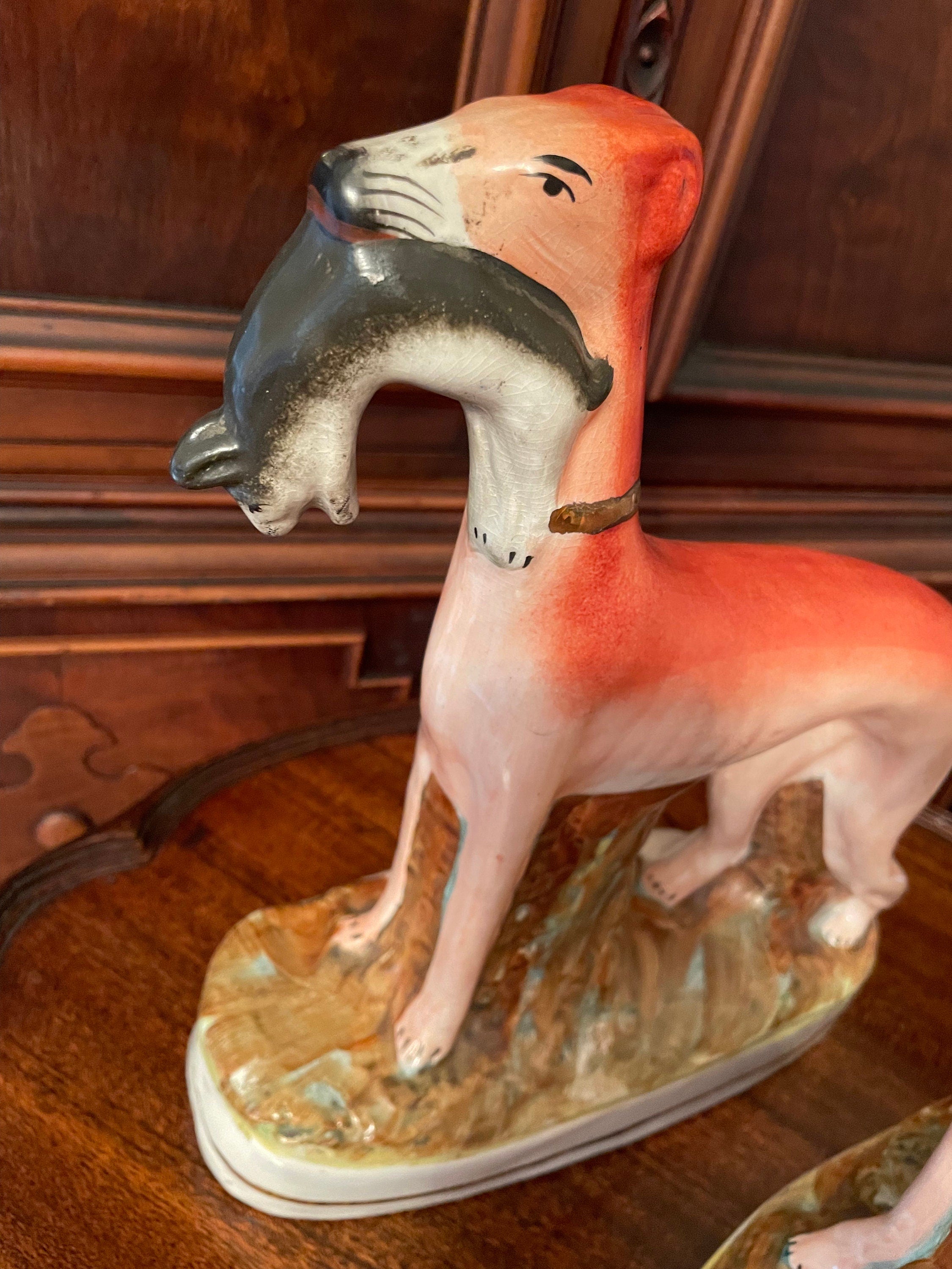 Vintage Staffordshire Style Greyhound Rabbit Statue Pair Ceramic Hunting Scene Figurine Home Decoration Hand Painted Collectible Display