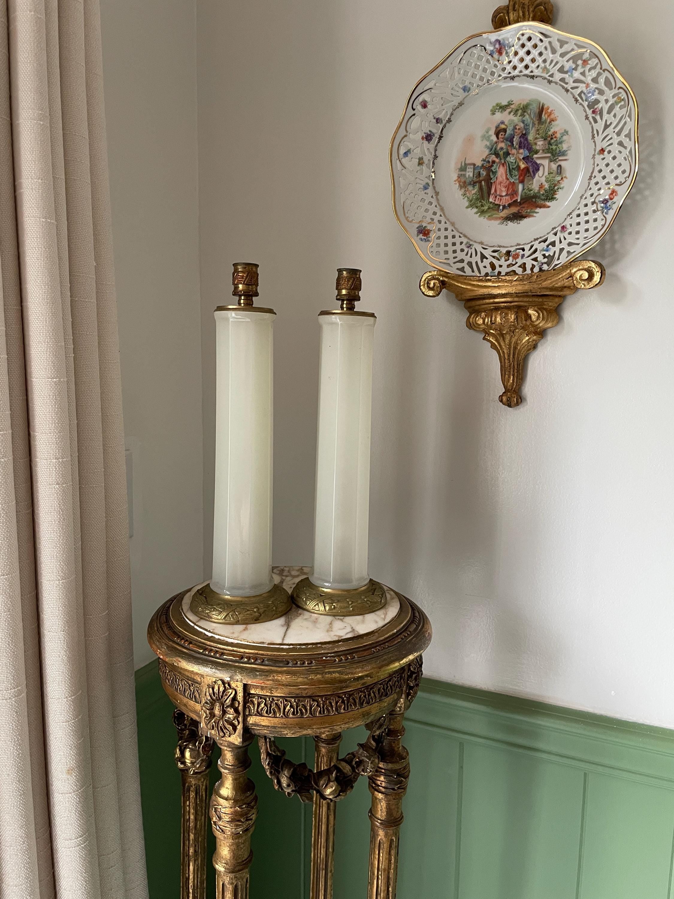 Art Deco French Opaline Glass Table Lamps Pair Mid Century White Column Lamps Bronze Base Elegant Vintage Lighting Home Decoration Accent