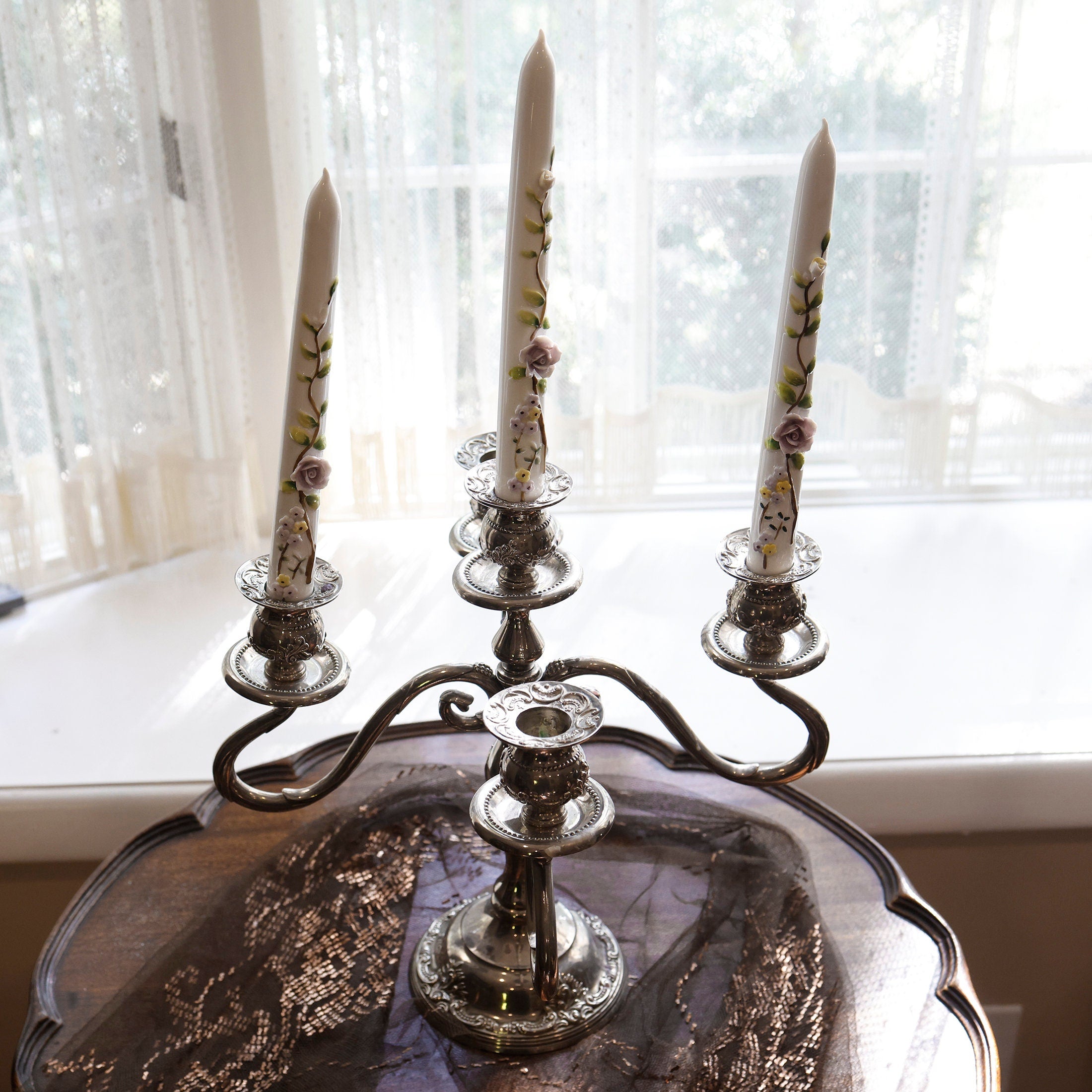 Vintage Ornate Silver Candelabra Five Arm Rococo Style Table Centerpiece Candle Holder Elegant Classic Home Decoration Baroque Charm Antique
