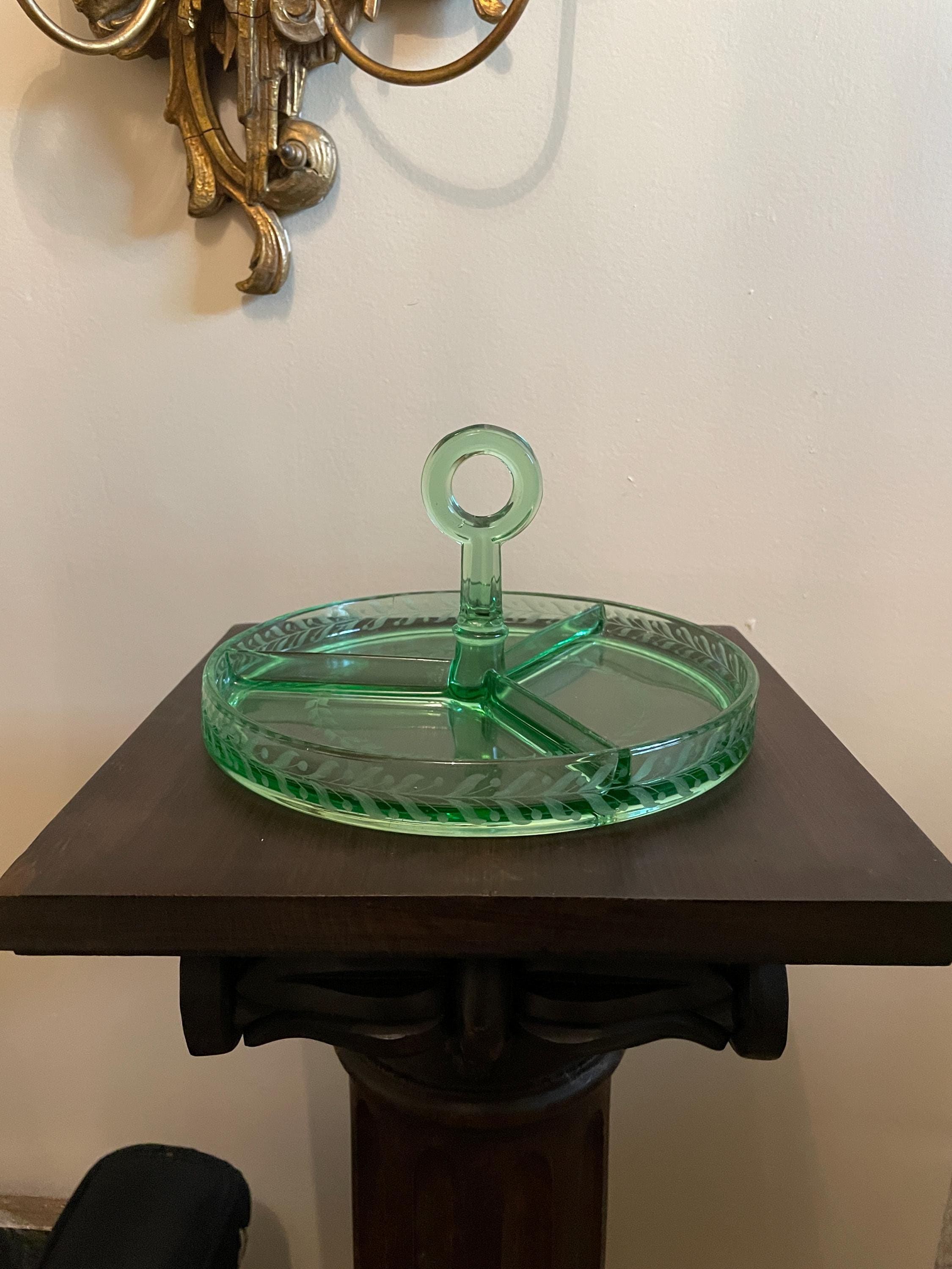 Vintage Green Glass Divided Serving Tray Elegant Round Centerpiece Handle Design Etched Laurel Pattern Entertaining Tableware Serving Dish