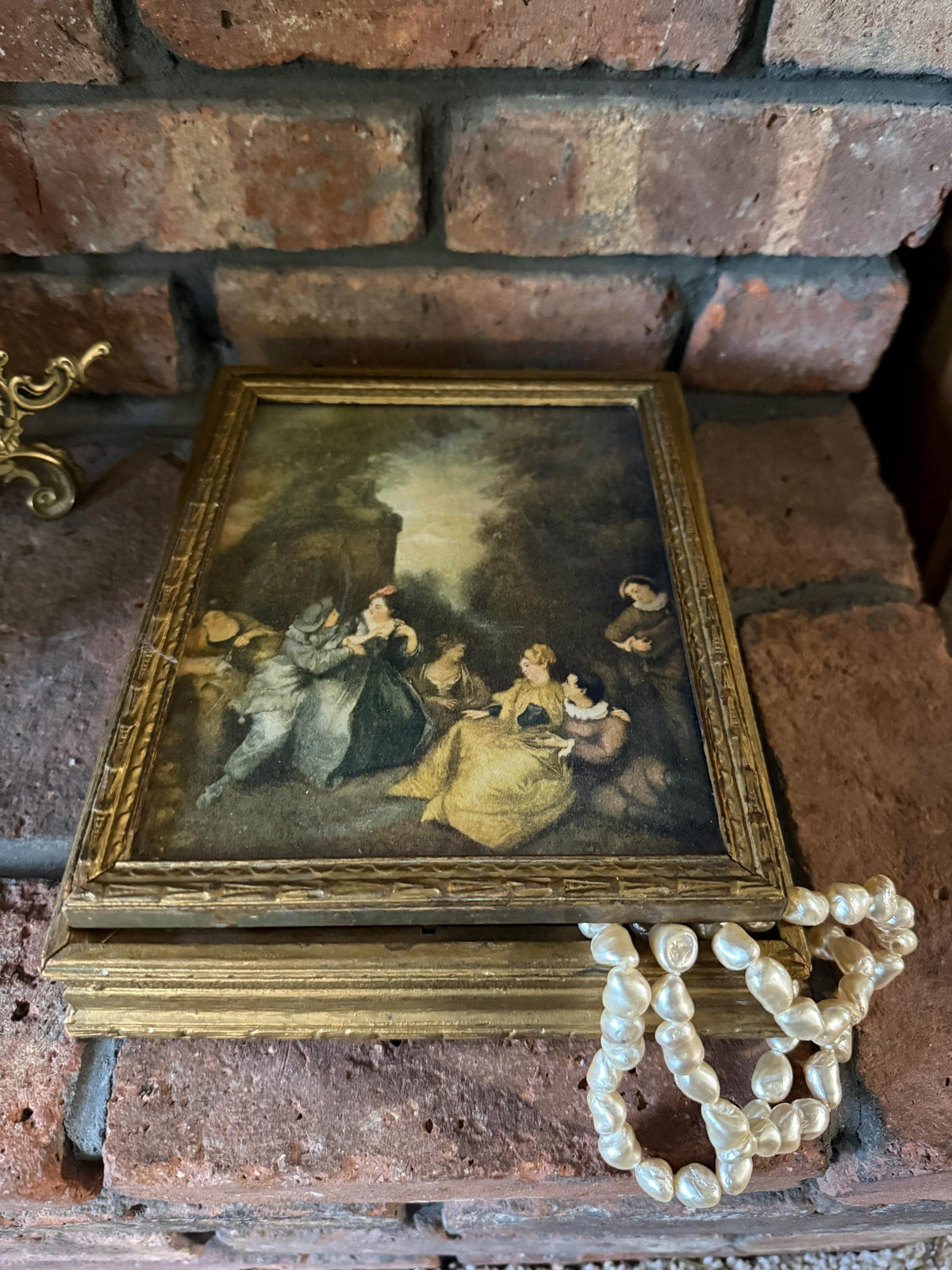 Vintage Italian Florentine Gold Gilt Jewelry Box with Mirror and Romantic Rococo Courting Scene – Made in Italy Trinket Storage Keepsake Box