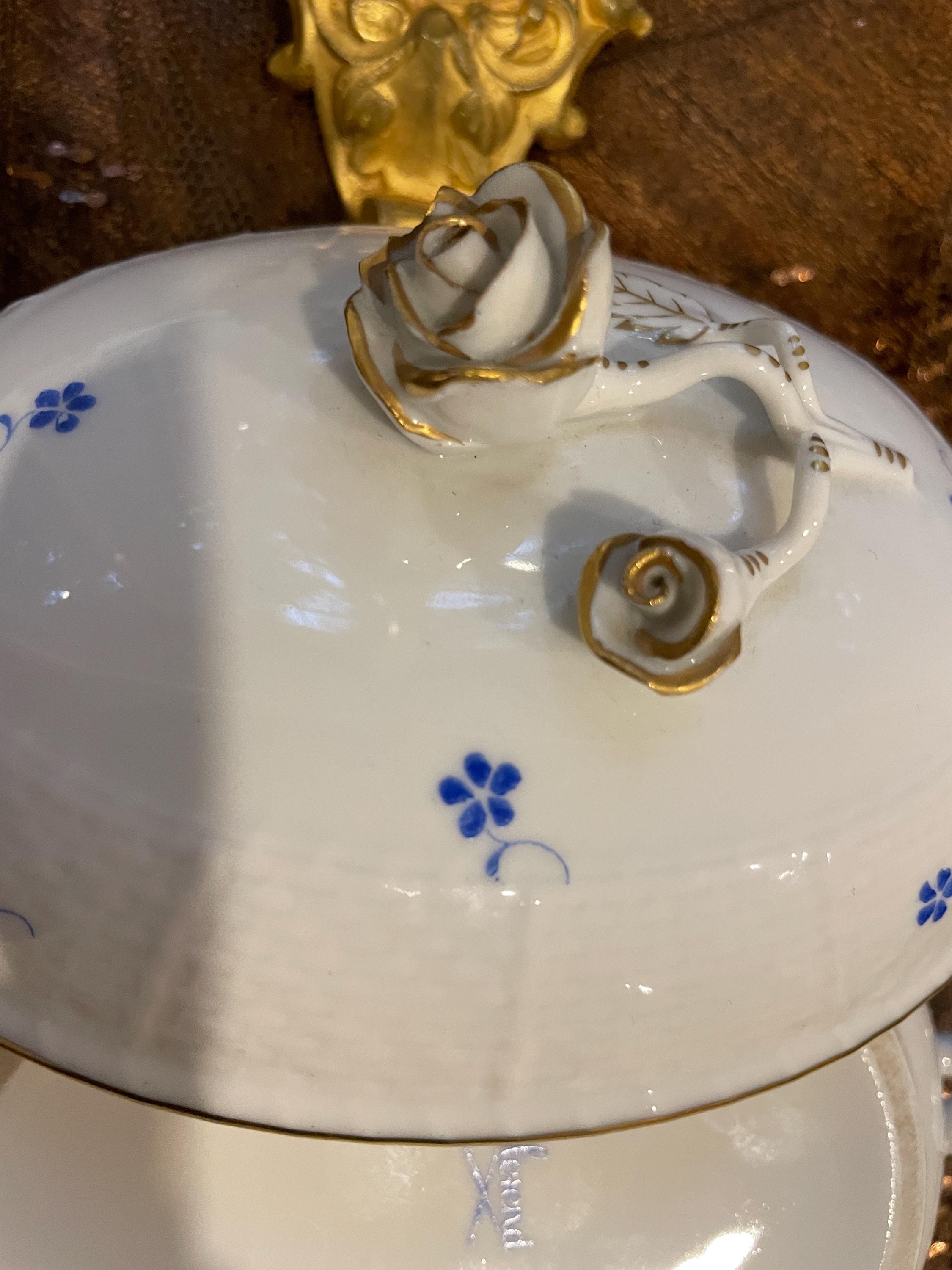 Vintage Herend Porcelain Covered Dish Floral Gold Accents Rose Handle Hungary Handmade Elegant Collectible Kitchen Centerpiece Tableware
