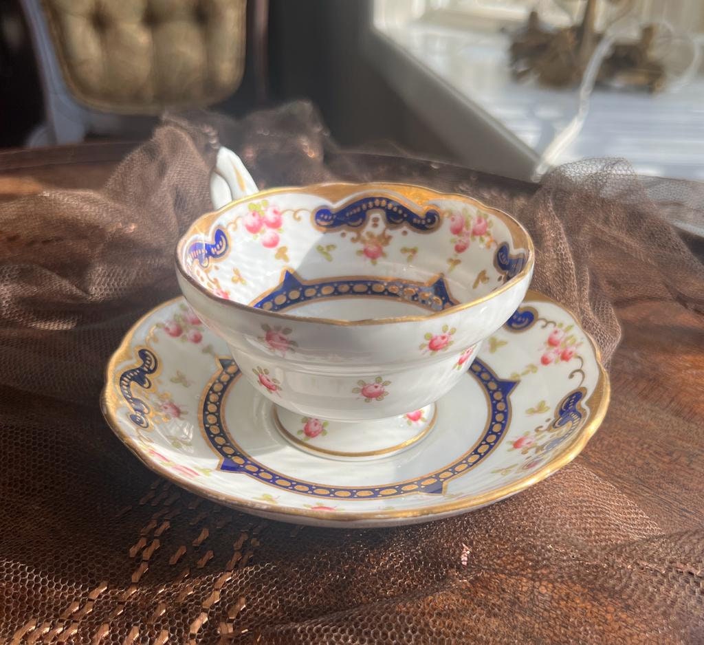 Vintage Prestige Porcelain Strawberry Butterfly Motif Cachepot Dish Box Trio Decorative White Gold Trim Floral Insect Garden Inspired