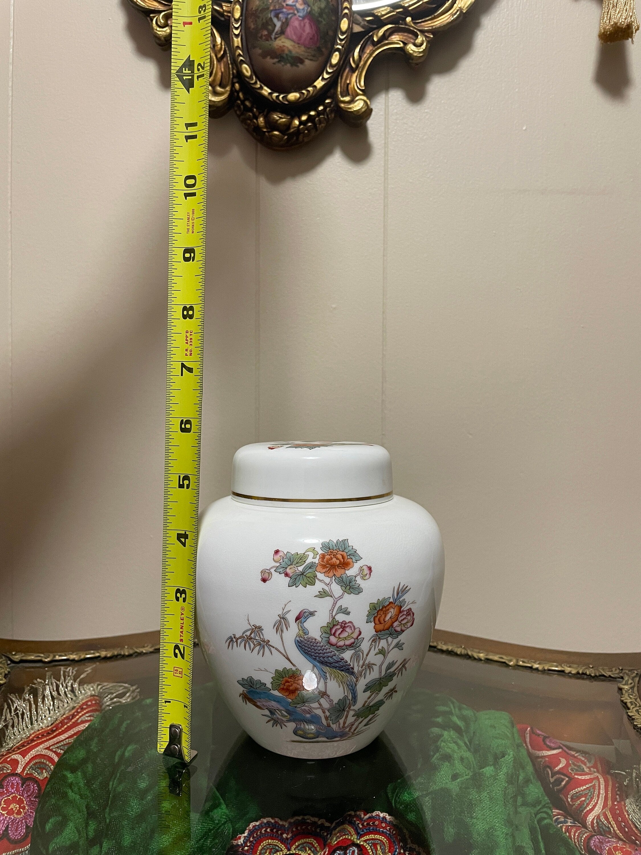 Vintage Wedgewood Floral Design Small Vase with Lid.Made in England.5.8"5"