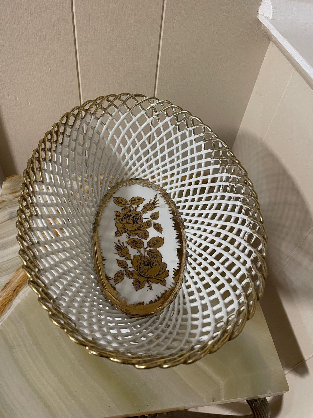 Vintage Porcelain Gold Hand Painted Italian Basket Tableware Serving Dish Fruit Dish Pedestal Bowl  with Gold Accent Vintage Centerpiece