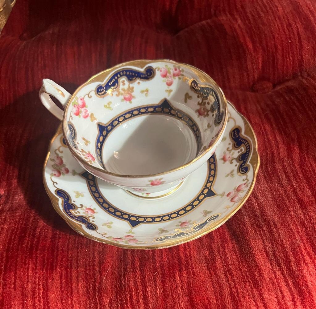Vintage Prestige Porcelain Strawberry Butterfly Motif Cachepot Dish Box Trio Decorative White Gold Trim Floral Insect Garden Inspired