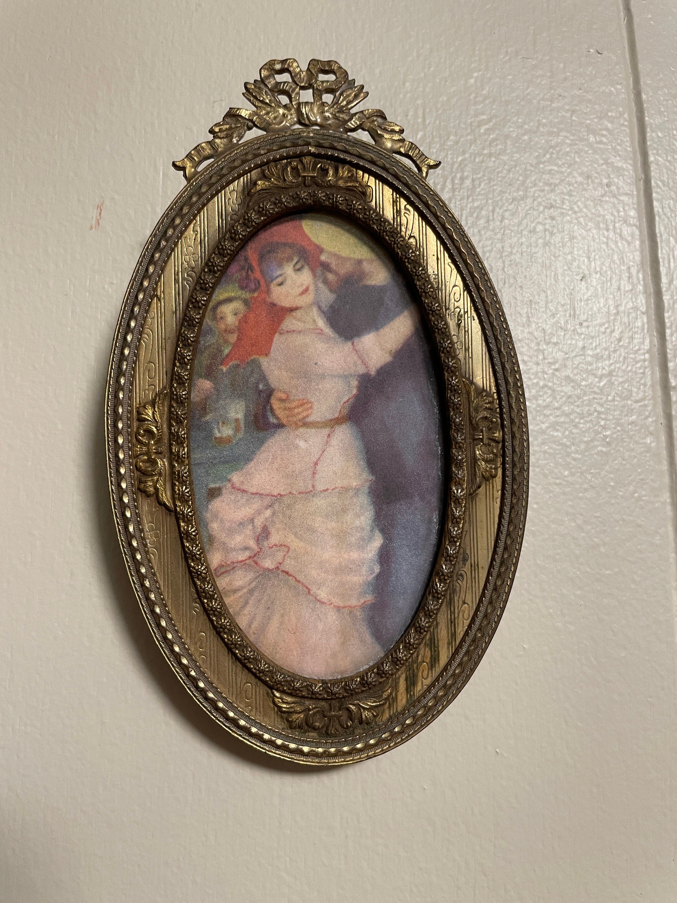 Vintage Oval Brass Framed Renoir Prints Romantic Wall Art Pair French Style Home Decoration Classical Couple Mother Child Portrait Set