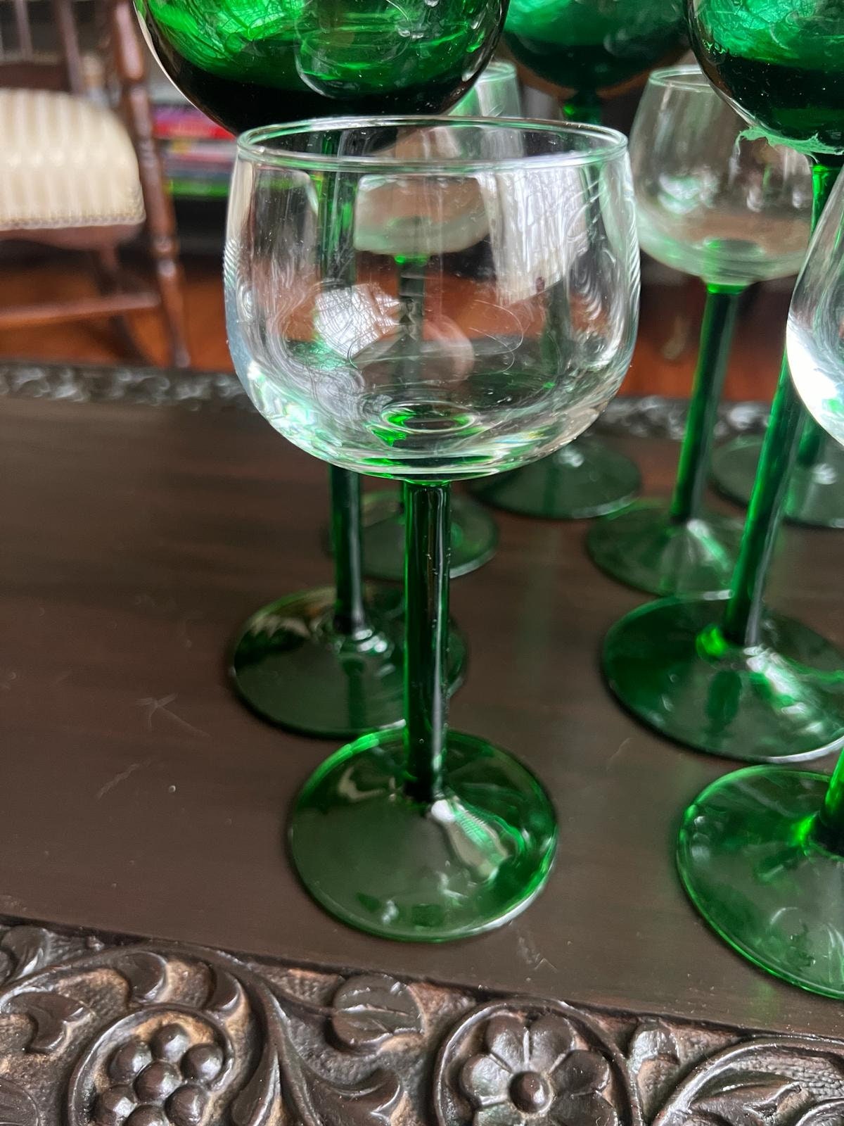 Set Of 20 Vintage Green Stemmed Glasses Clear Goblets Wine Cordial Cups Mid Century Modern Barware Elegant Dining Decoration Collection