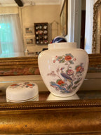 Vintage Wedgewood Floral Design Small Vase with Lid.Made in England.5.8"5"