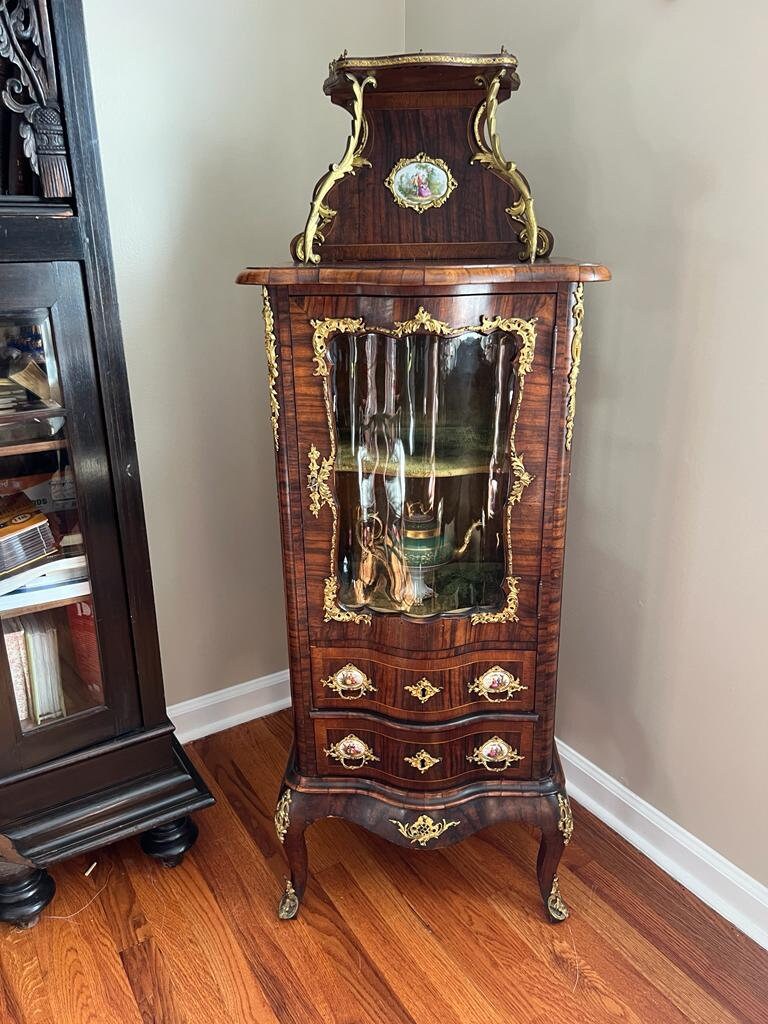 19th Century French Rosewood & Marquetry Louis XV Style Bombe Vitrine Bronze Ormolu Curio Cabinet Hand Painted Porcelain Plaques Home Decor