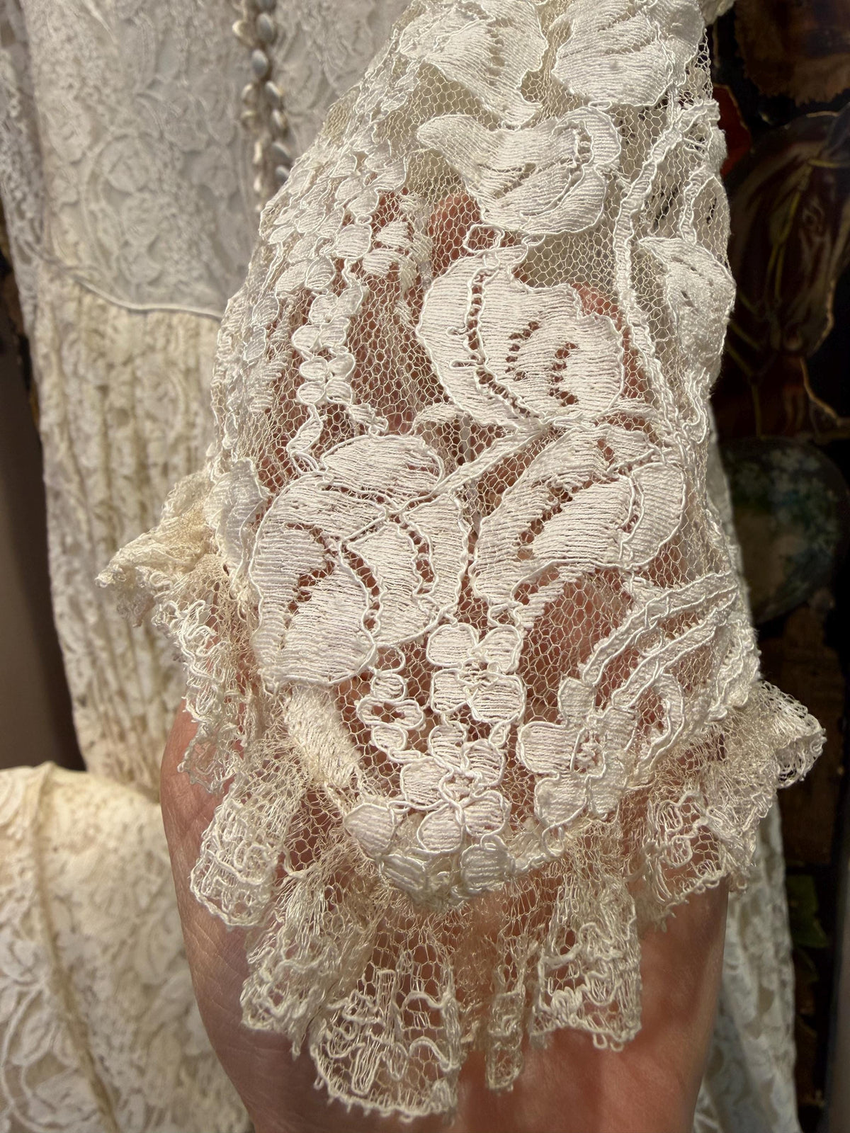 Antique Edwardian Lace Wedding Dress – High Neck Long Sleeve Bridal Gown (c.1910–1925)
