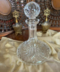 Cut Crystal Glass Decanter Stopper Lid Vintage Elegant Barware Heavy Clear Carafe Home Display Centerpiece Collectible Tableware Chic