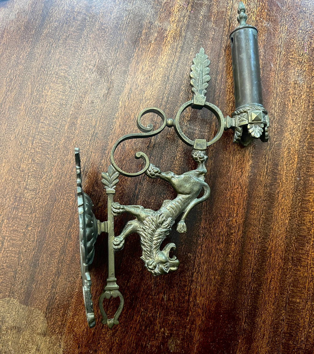 Antique Brass Wall Candle Holder Gothic Lion Sconce Medieval Lighting Fixture French Chateau Decoration Dragon Arm Candlelight Unique Rare