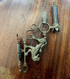 Antique Brass Wall Candle Holder Gothic Lion Sconce Medieval Lighting Fixture French Chateau Decoration Dragon Arm Candlelight Unique Rare