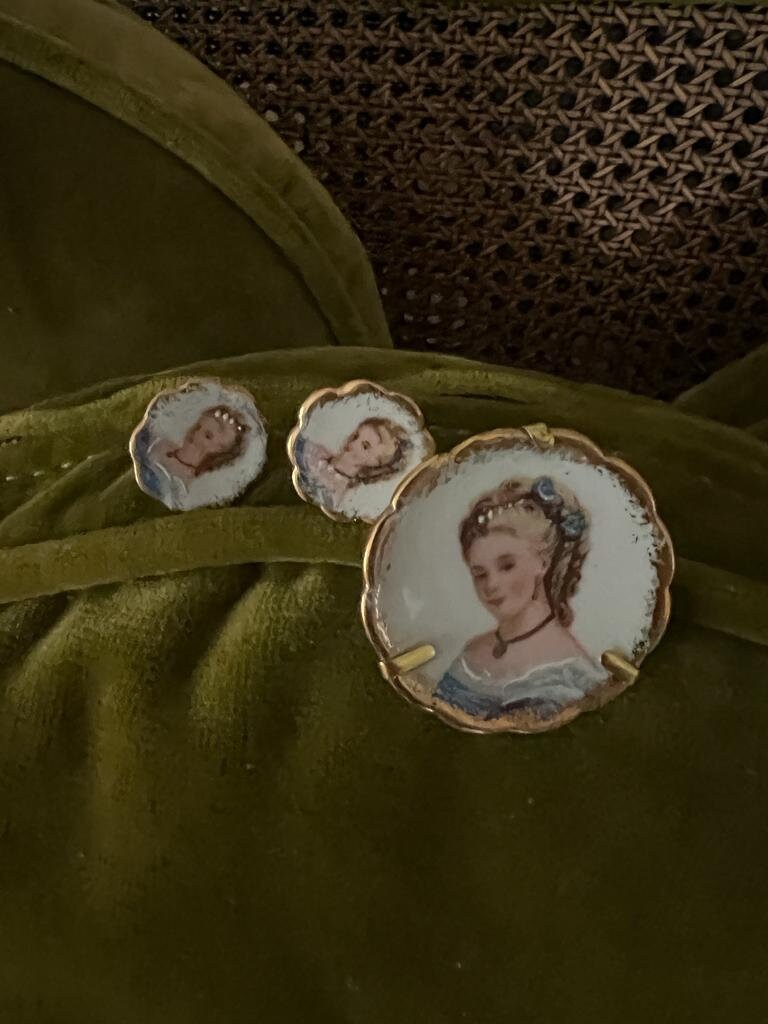 Vintage 1940s Limoges Hand Painted  Porcelain Cameo-like Trombone Clasp Screw Back Earrings and Brooch Set in Box Amazing Vintage Gift