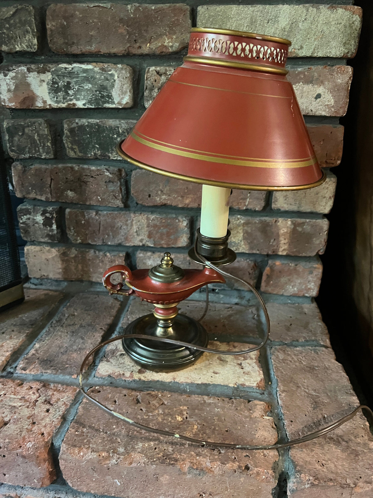 Vintage Aladdin Style Genie Lamp Table Light Unique Red Brass Metal Shade Accent Lighting Magic Oil Lamp Shape Mid Century Decor Gift Idea
