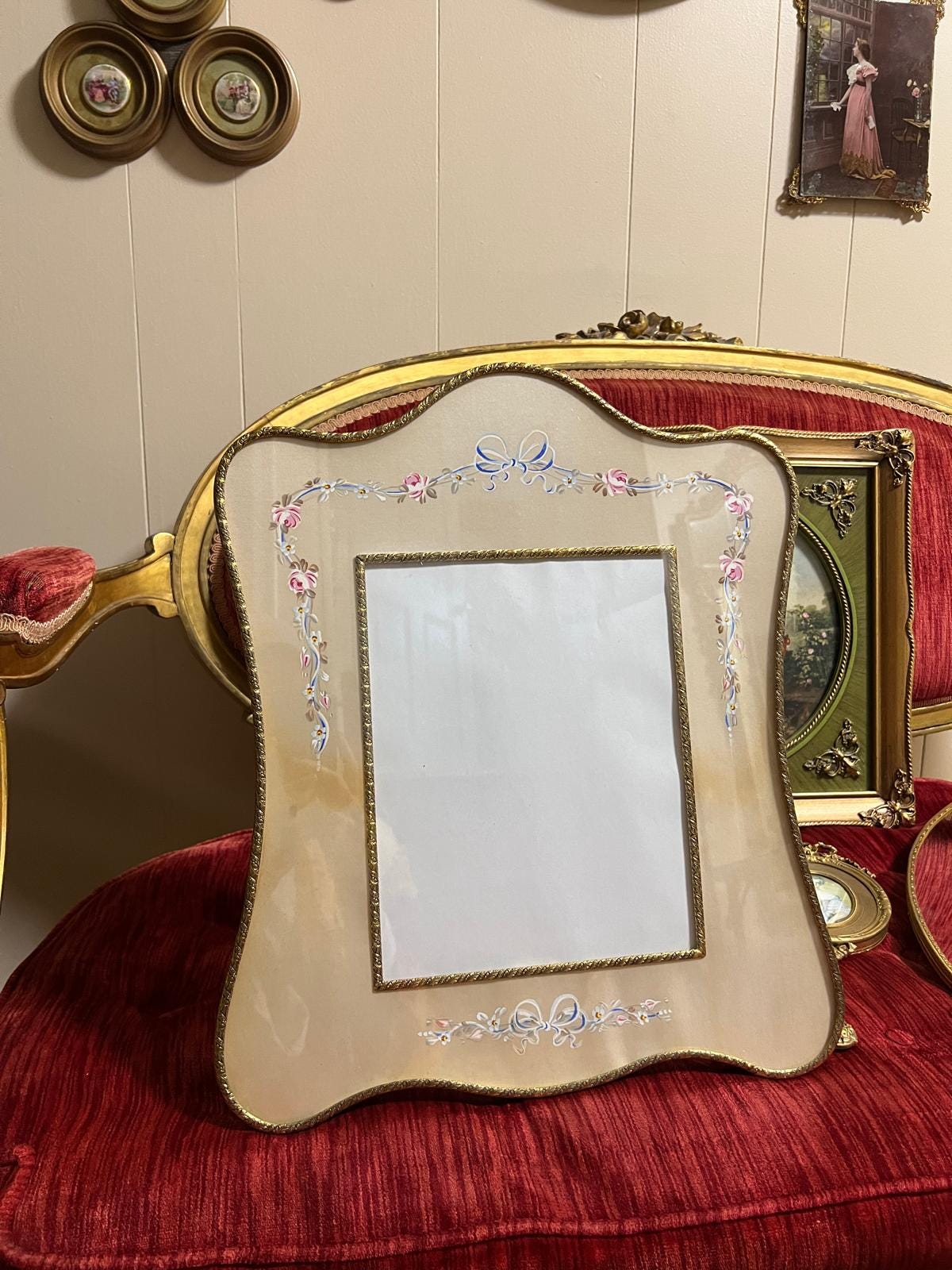 Vintage Floral Painted Picture Frame Elegant Gilded Brass Edging Soft Pastel Colors Victorian Style Decorative Accent Piece for Home Decor