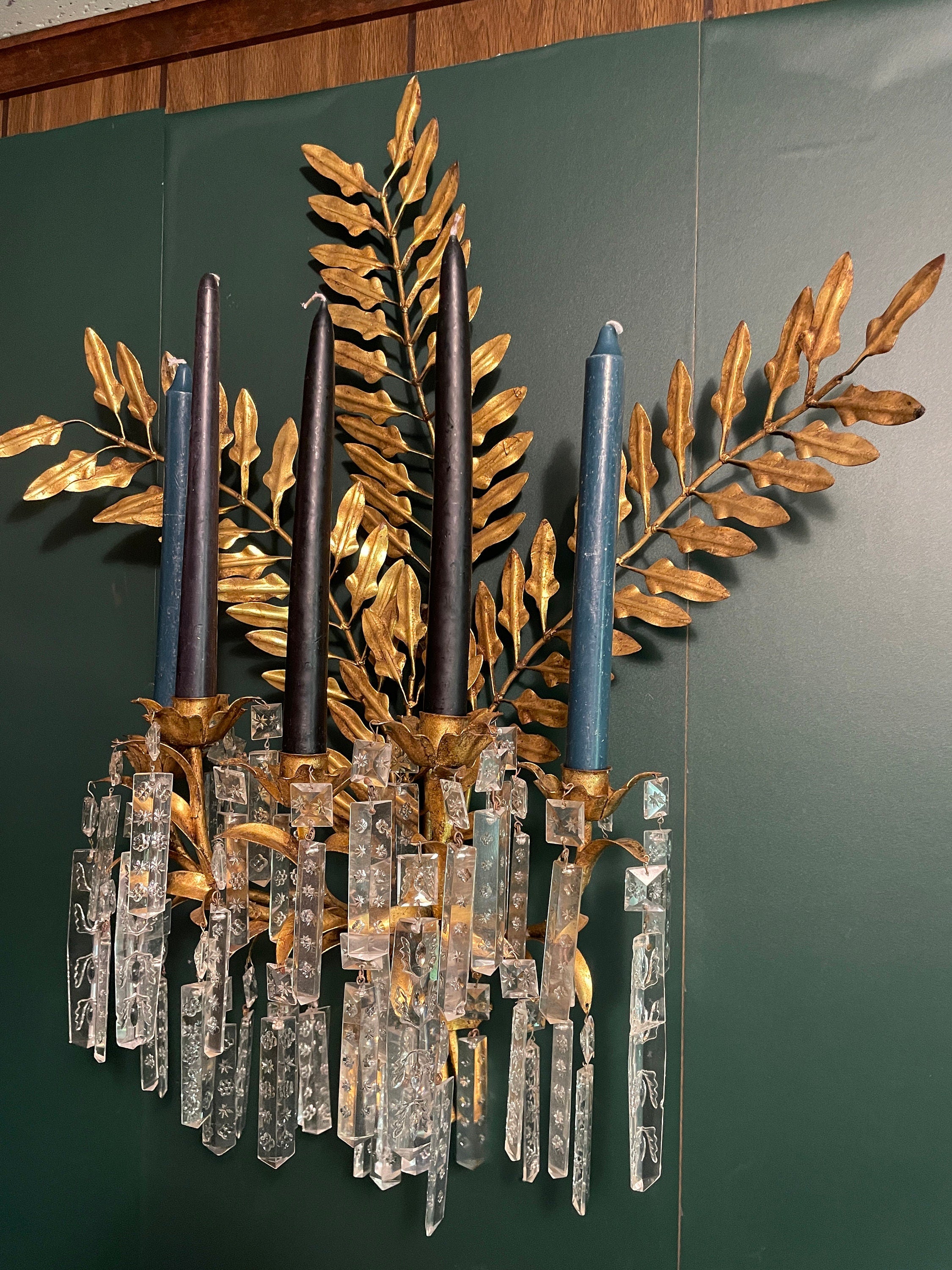 Vintage Tole Wall Sconce Gold Leaf Design Crystal Prism Drops Italian Hollywood Regency Candle Holder Glamorous Hanging Decoration Piece