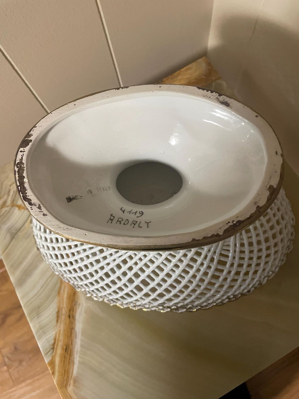 Vintage Porcelain Gold Hand Painted Italian Basket Tableware Serving Dish Fruit Dish Pedestal Bowl  with Gold Accent Vintage Centerpiece