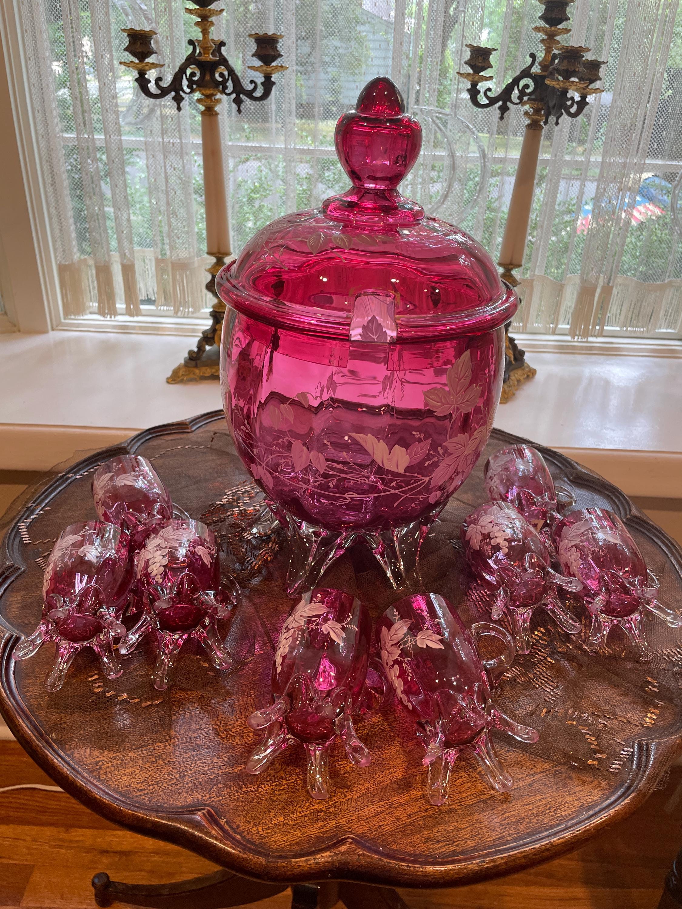 Vintage Ruby Red Glass Punch Bowl Set Etched Grape Leaf Crystal Mugs Footed Cups Mid Century Barware Holiday Party Table Decoration Elegant