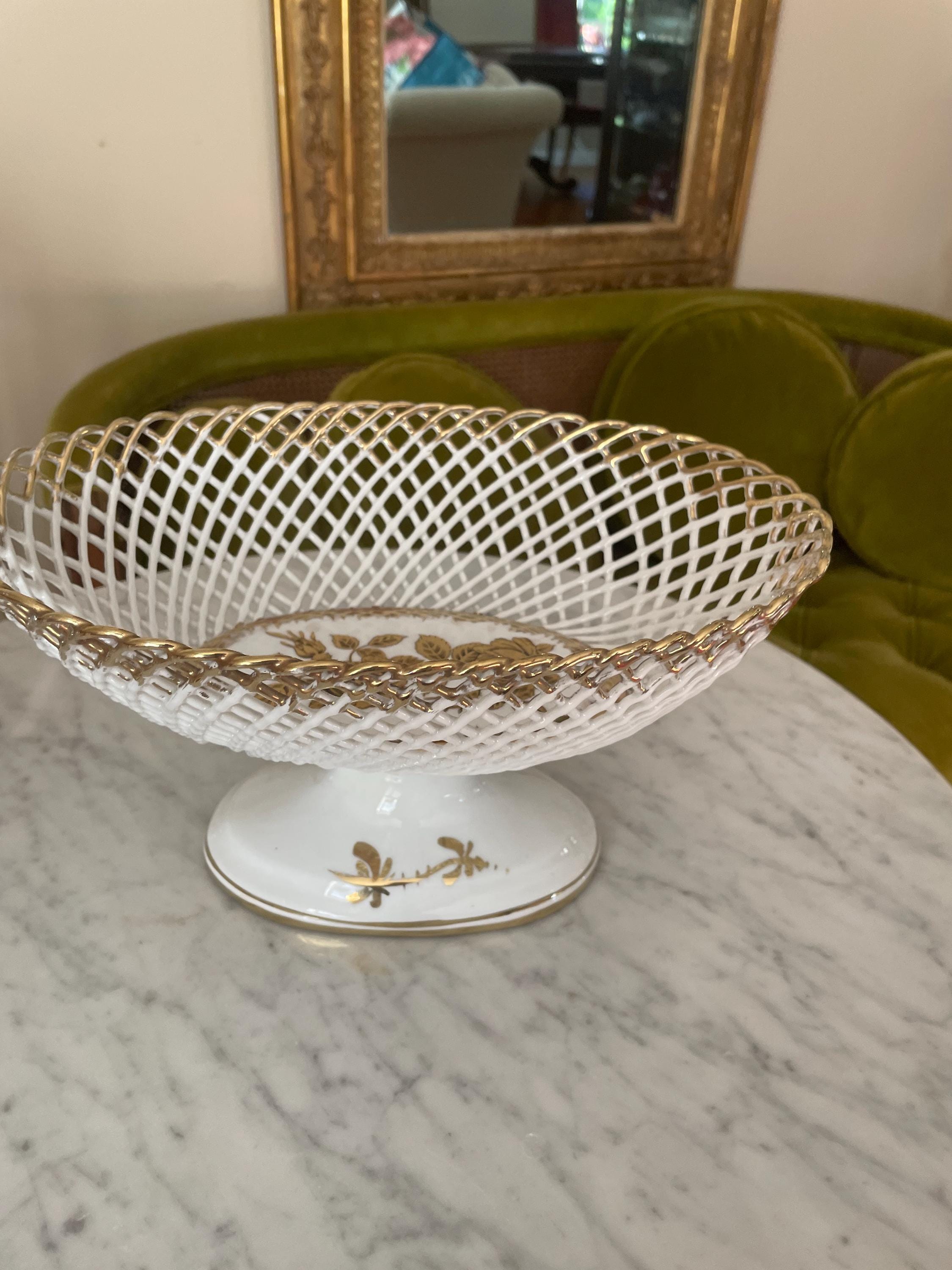Vintage Porcelain Gold Hand Painted Italian Basket Tableware Serving Dish Fruit Dish Pedestal Bowl  with Gold Accent Vintage Centerpiece