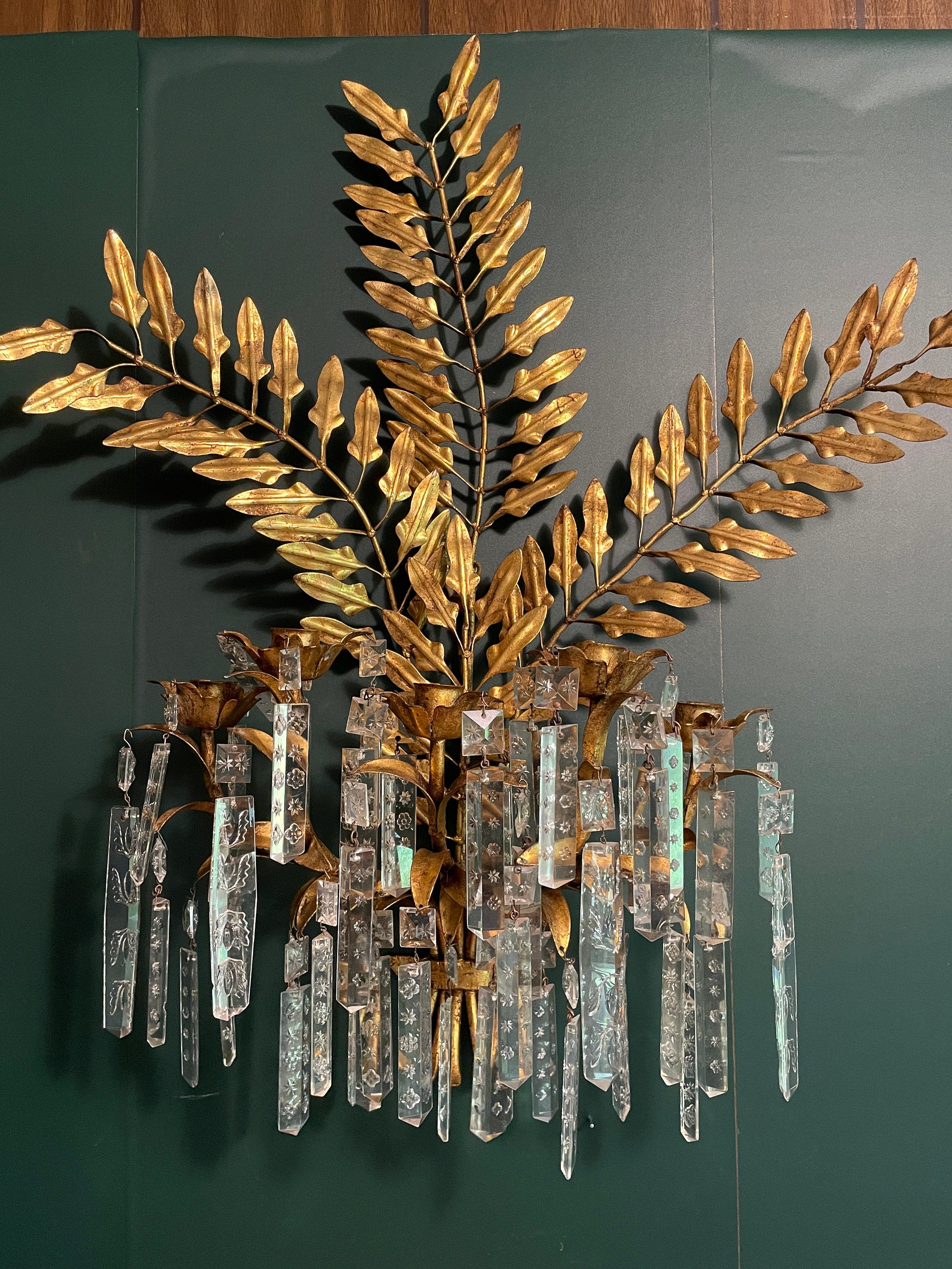 Vintage Tole Wall Sconce Gold Leaf Design Crystal Prism Drops Italian Hollywood Regency Candle Holder Glamorous Hanging Decoration Piece