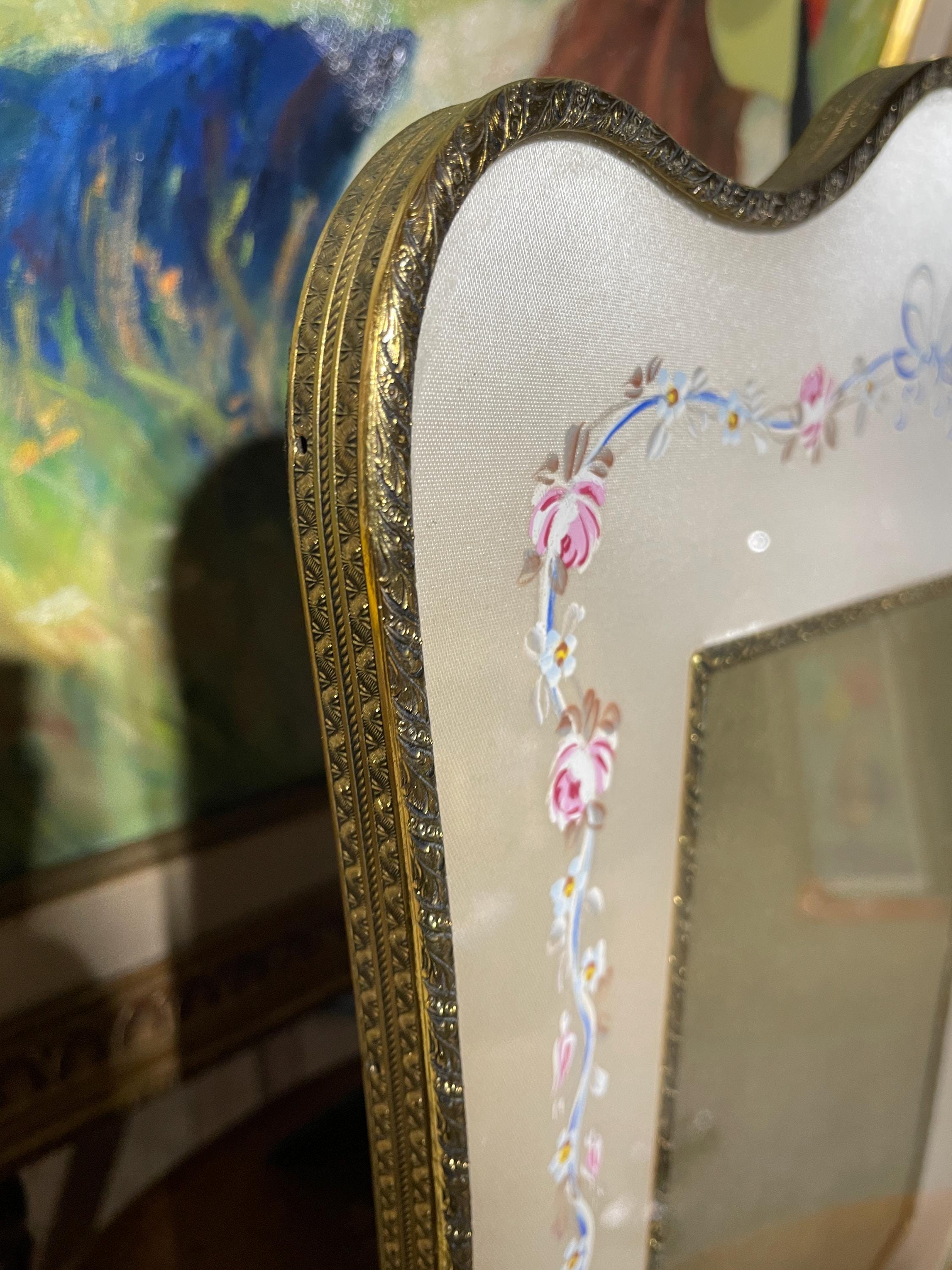 Vintage Floral Painted Picture Frame Elegant Gilded Brass Edging Soft Pastel Colors Victorian Style Decorative Accent Piece for Home Decor
