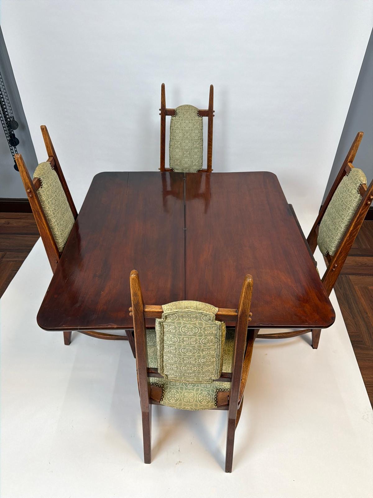 Set of 4 Antique Oak Gothic Revival Dining Chairs: Jacobean Style, French Provincial