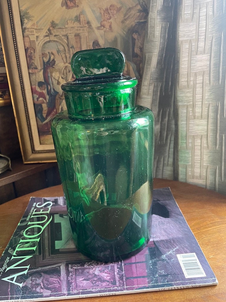 Antique Green Glass Water Bottle With Lid.10"5"