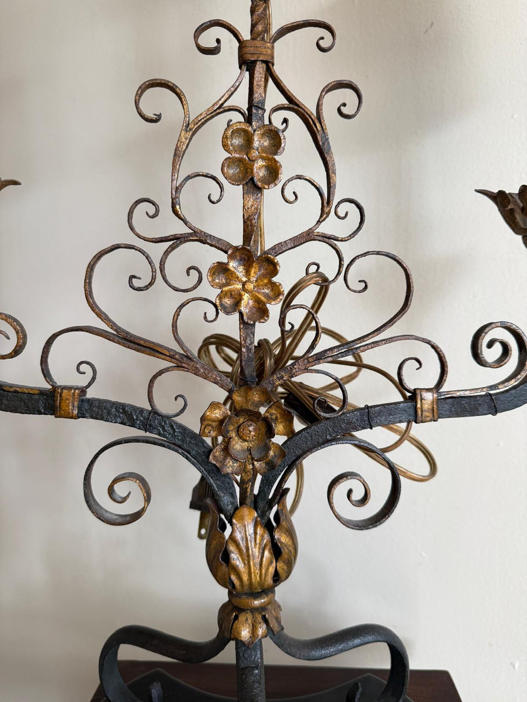 Vintage Wrought Gold Black Iron Electric Candelabra Floral Scroll Base Table Lamp Beige Burlap Shades 3 Lights Ornate Lamp & Shades Elegant